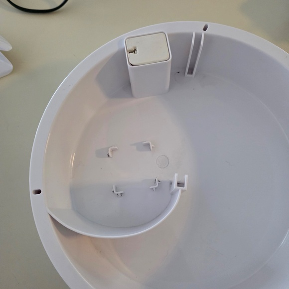 Harmony Waterslide Classic Pet Fountain - Opened box - Picture 9 of 9